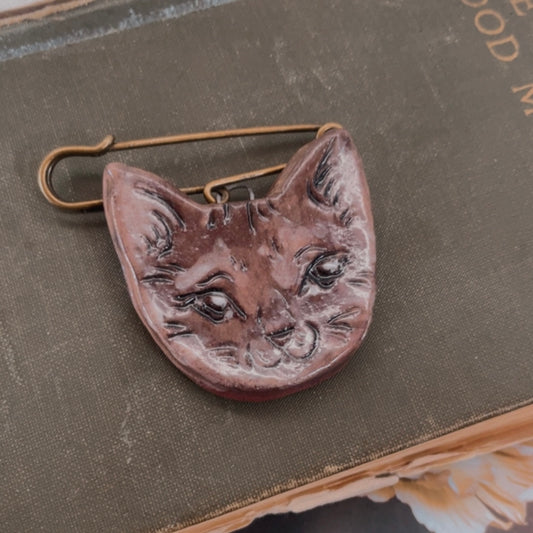 Cats & mouse Ceramic Pins