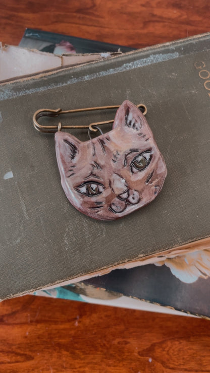 Cats & mouse Ceramic Pins