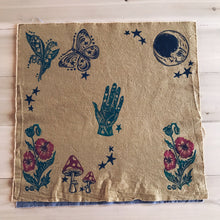 Load image into Gallery viewer, Tarot Cloth Flower Garden
