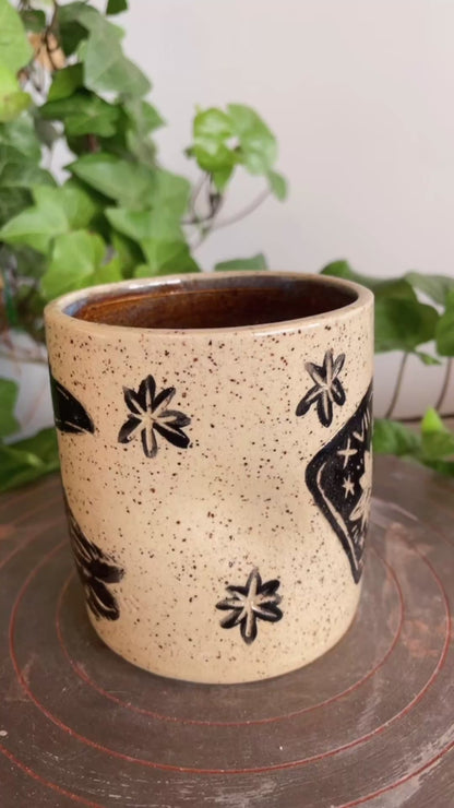 Tarot & Raven Hug Cup